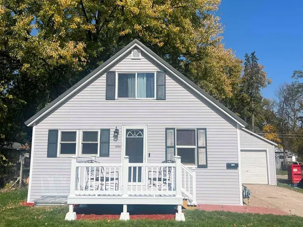 1023 3rd St, Webster City, IA 50595