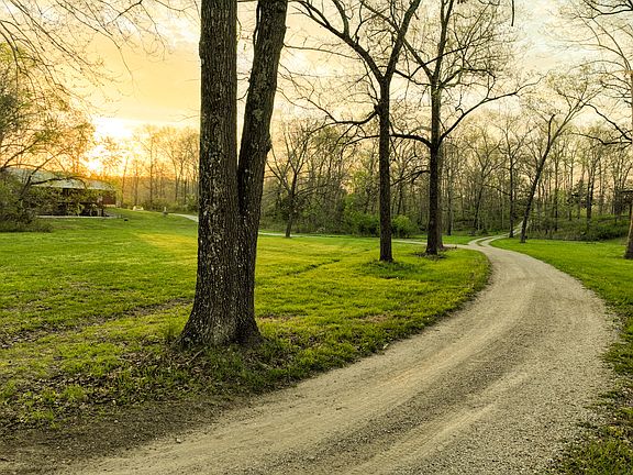 4th image of 2148 Private Road 2421