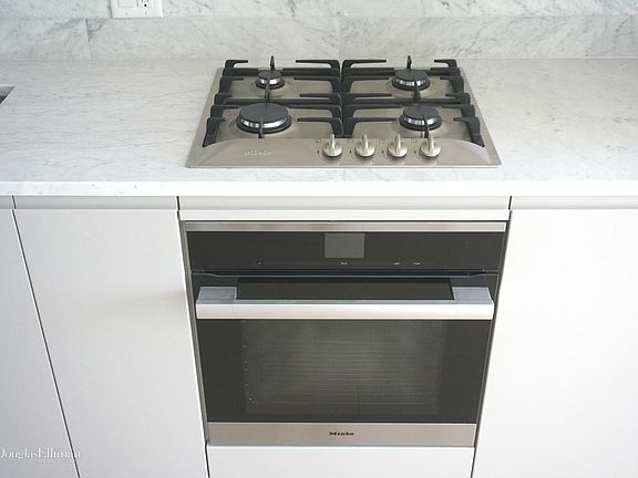5th image of 550 Vanderbilt Ave #516