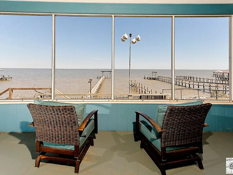 3731 Bayshore Dr — Photo 9