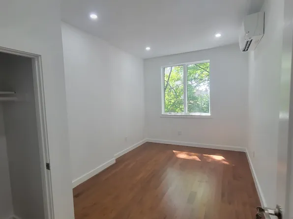 2041 Strauss Street image 28 of 40