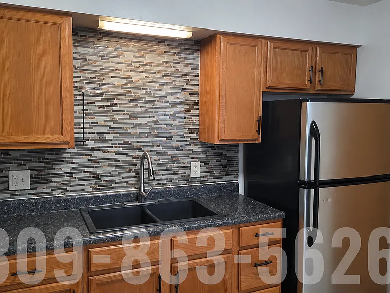 2127 W Virginia Ave — Photo 4