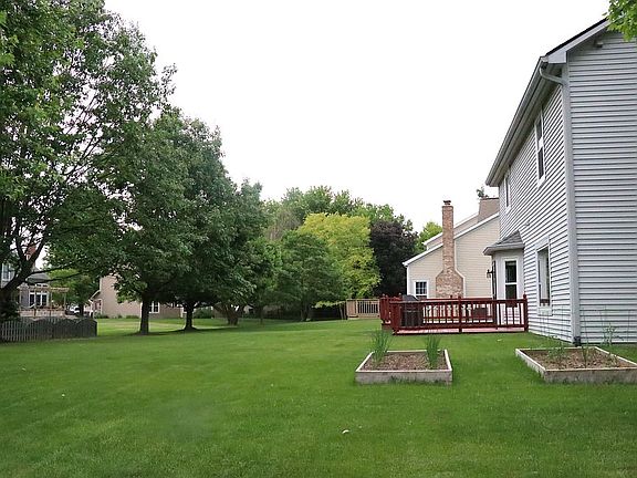 5th image of 11126 Avery Row