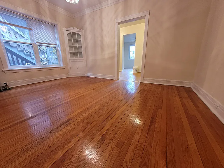 5346 N Winthrop Ave #1 — Photo 4