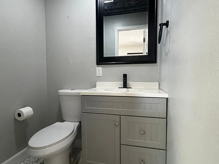 3008 Hillview St — Photo 10