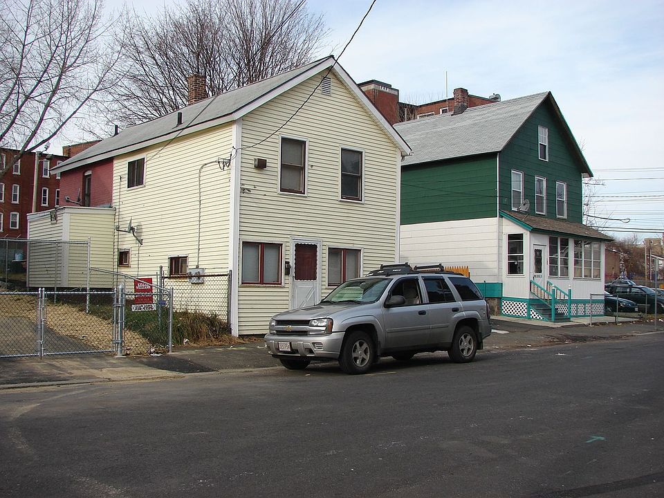 2nd image of 131 Center St