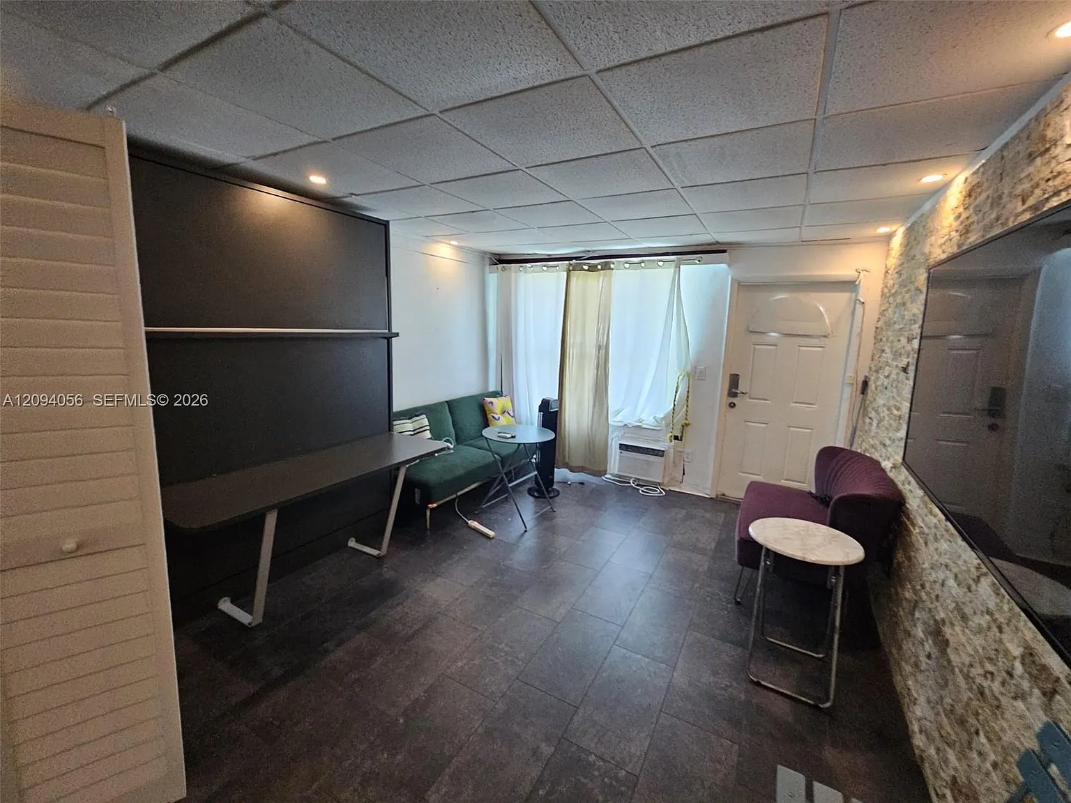 7725 Carlyle Ave — Photo 1