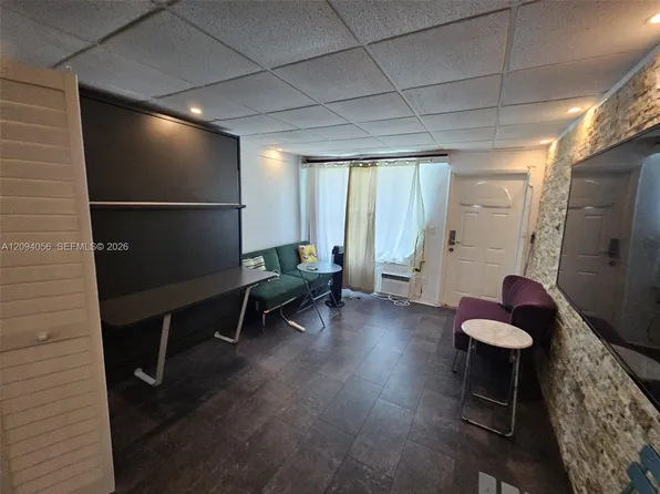 7725 Carlyle Ave, Miami Beach, FL