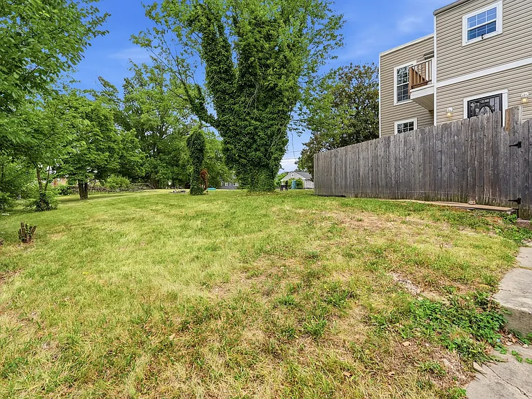 5818 Field Pl NE — Photo 42