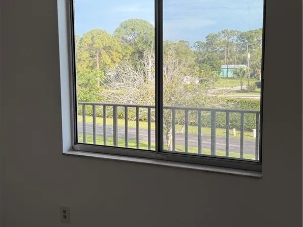 25806 Cockleshell Dr APT C-313, Bonita Springs, FL 34135