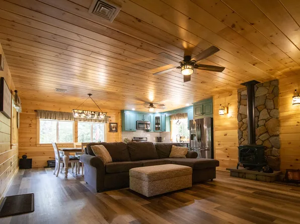 137 Maplewood Drive, Naples, ME 04055