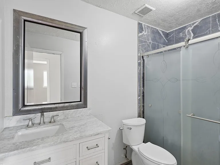 12449 Sharpview Dr #2449 — Photo 21