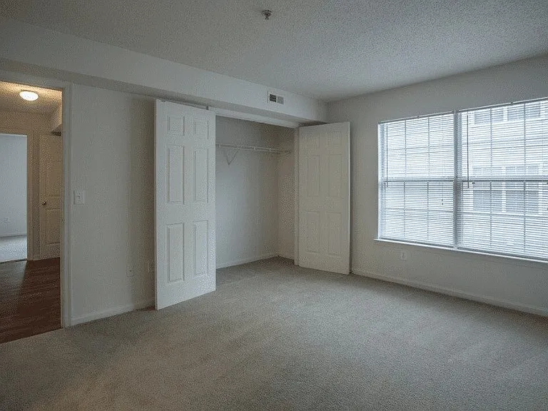 100 Marshview Dr #100 — Photo 8