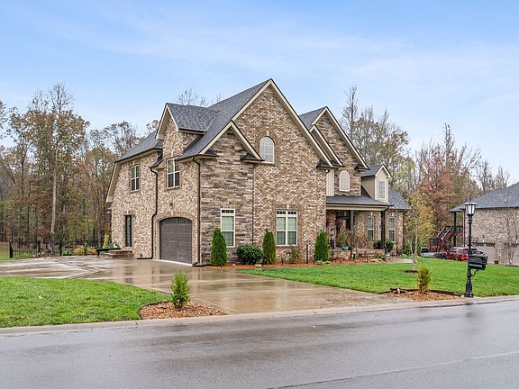 4th image of 1151 Reda Dr