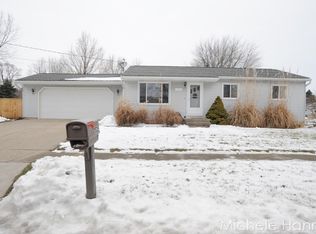 1525 Sibley St, Lowell, MI 49331