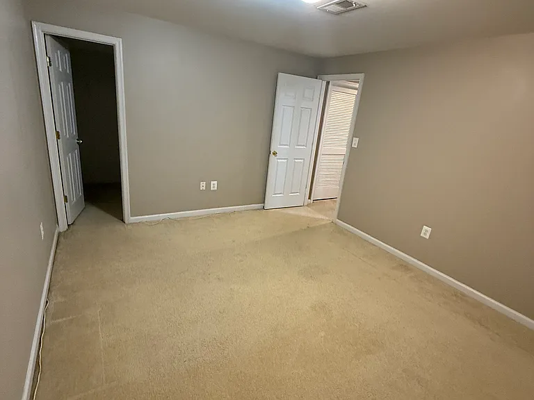 144 Executive Cir — Photo 3