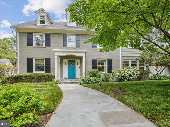7015 Beechwood Dr, Chevy Chase, MD 20815