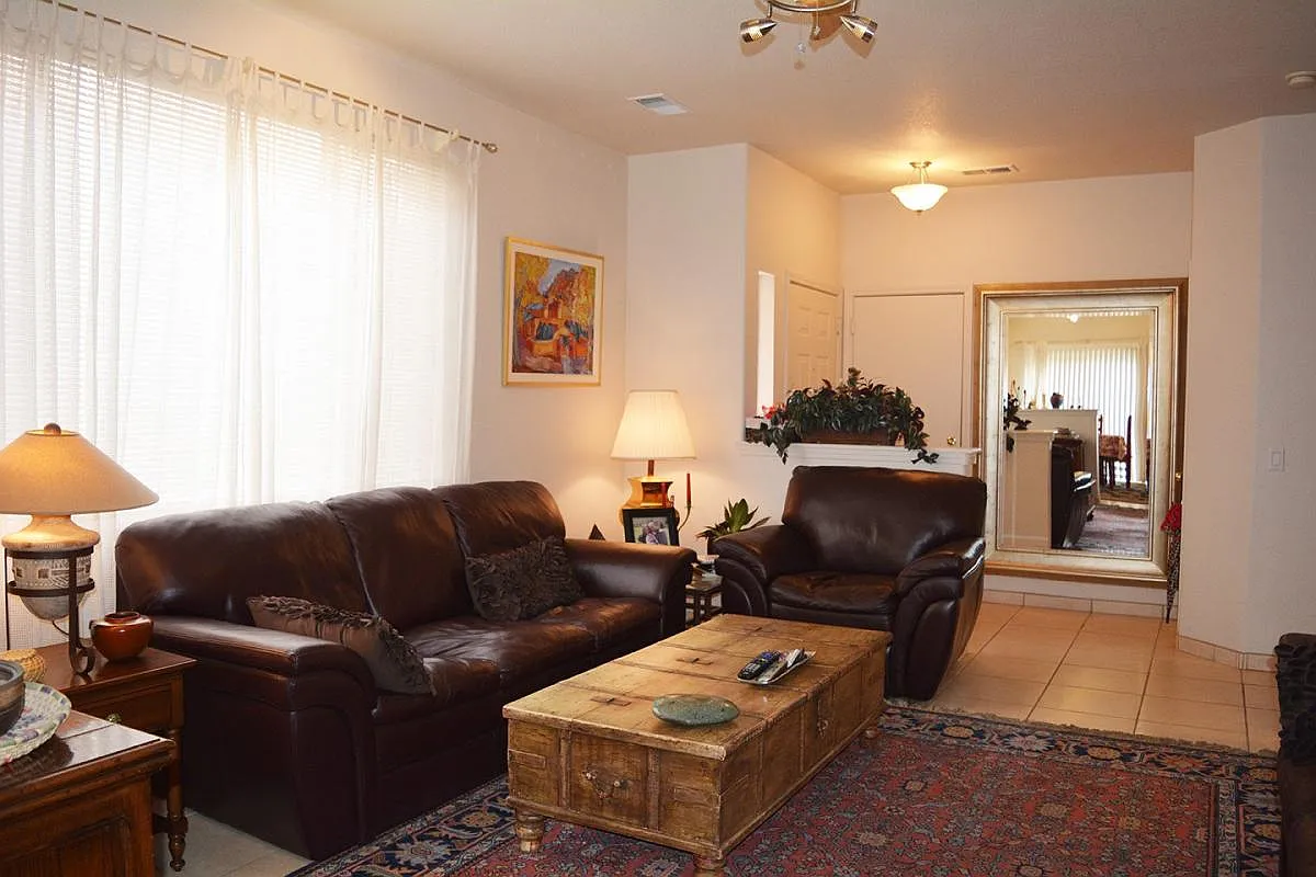 2 bed, 2.5 bath, 1350 sqft, $1,975 — Photo 2