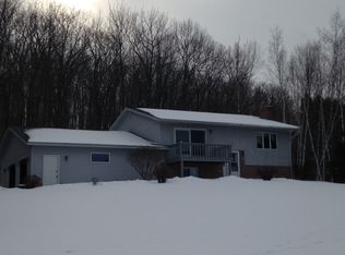 N5067 Shawano Hills Ct, Shawano, WI 54166