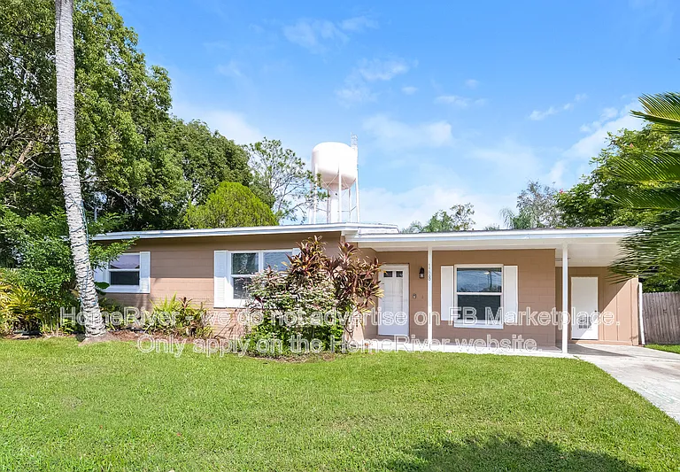 168 Dahlia Dr — Photo 1