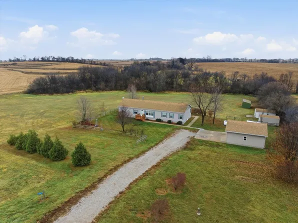 1236 230th St, Shenandoah, IA 51601