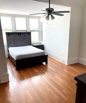 2nd image of 3303 Carondelet St APT D