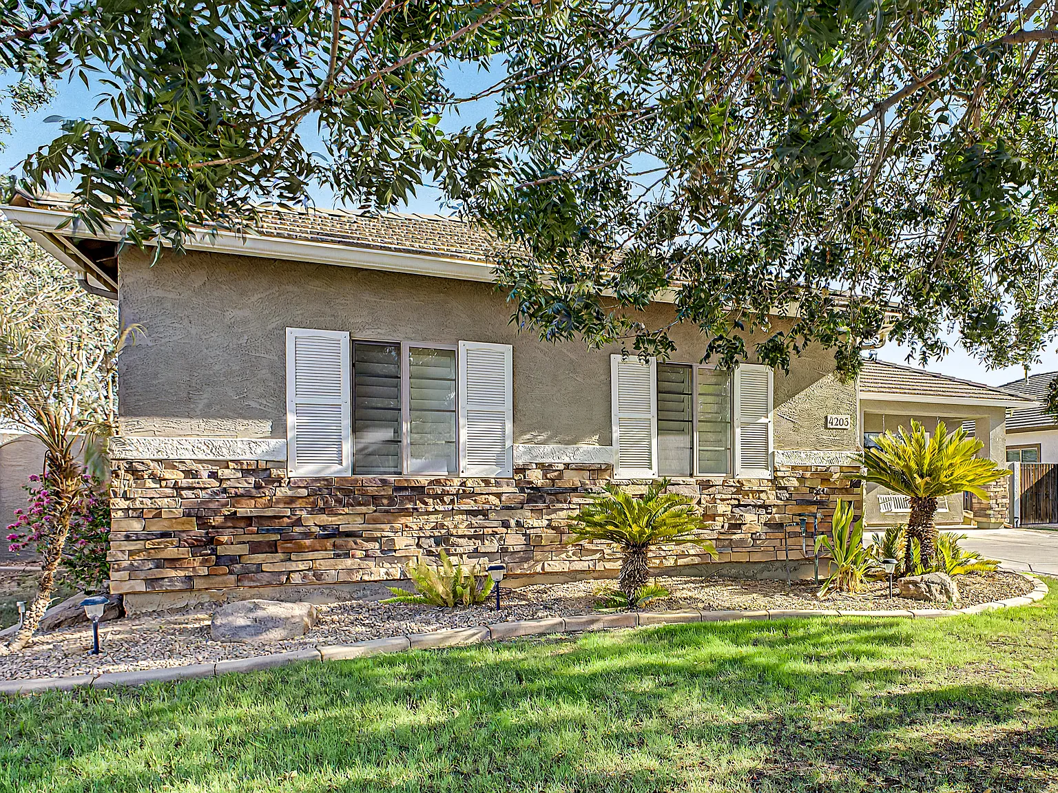 4 bed, 3074 sqft, $3,795 — Photo 3