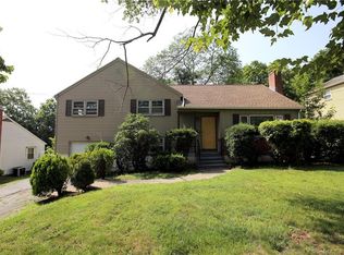 15 Old Meadow Rd, West Hartford, CT 06117
