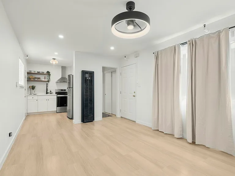 231 Price St #4 — Photo 3