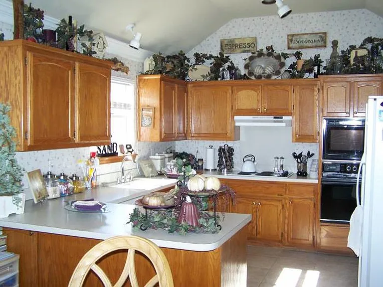 7916 S 77th East Ave — Photo 3