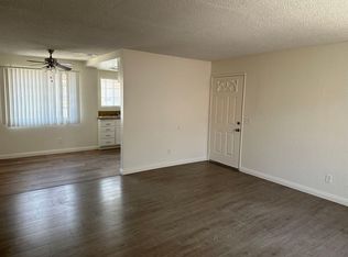 625 N Cerritos Ave APT J, Azusa, CA 91702