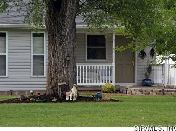 4025 Central Ln, Granite City, IL 62040