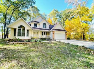 463 Foxridge Dr, Springville, IN 47462