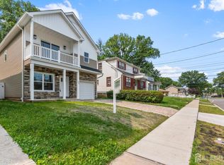 206 E 9th Ave, Roselle, NJ 07203