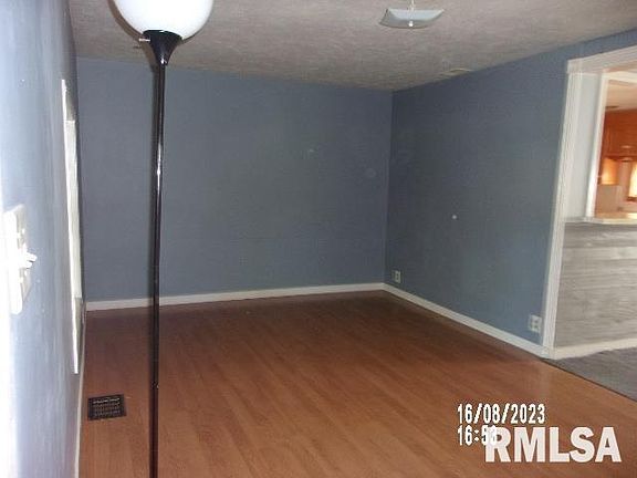 2nd image of 365 S Bissell St