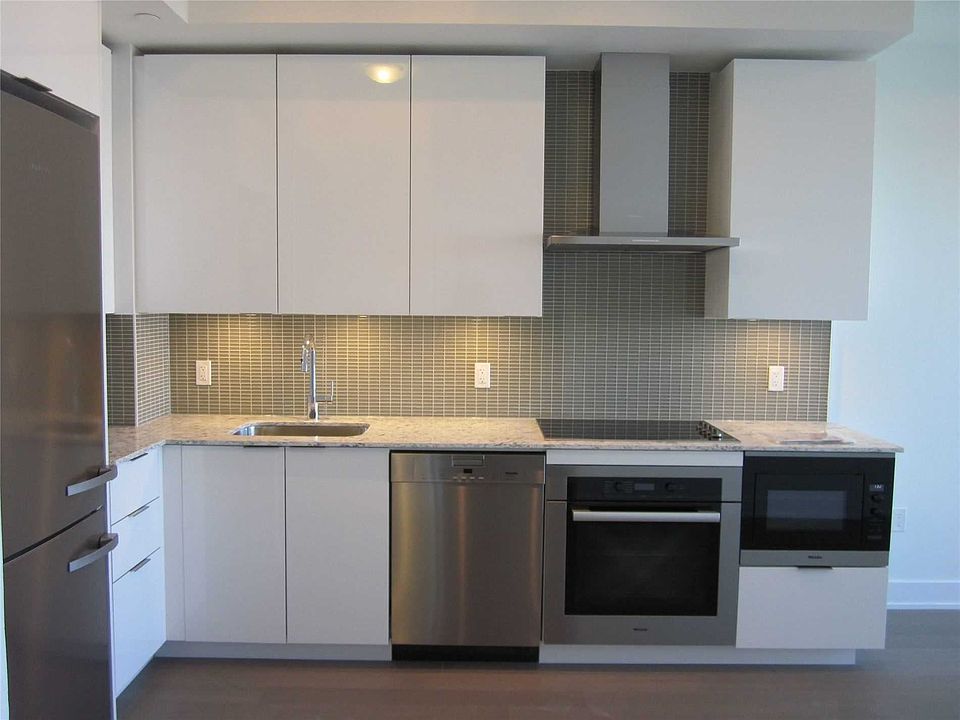 2nd image of 20 Shore Breeze Dr #4305