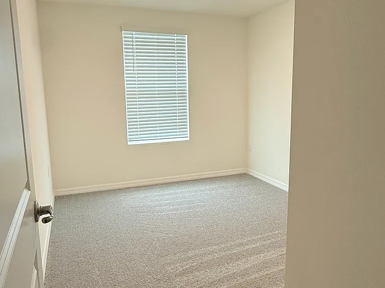 3284 Bertram Rd — Photo 15
