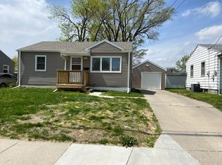 910 Spruce St, Council Bluffs, IA 51501