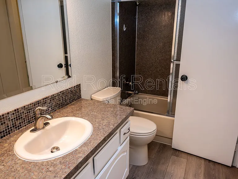 1418 Tule Lake Dr S — Photo 29