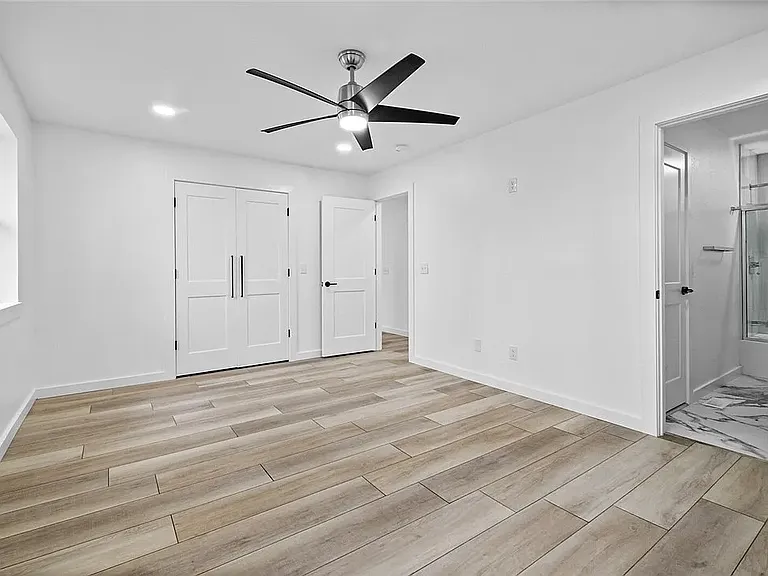 2205 Douglas St — Photo 15