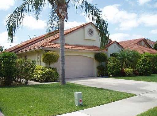 1st image of 571 NW 39th Ave