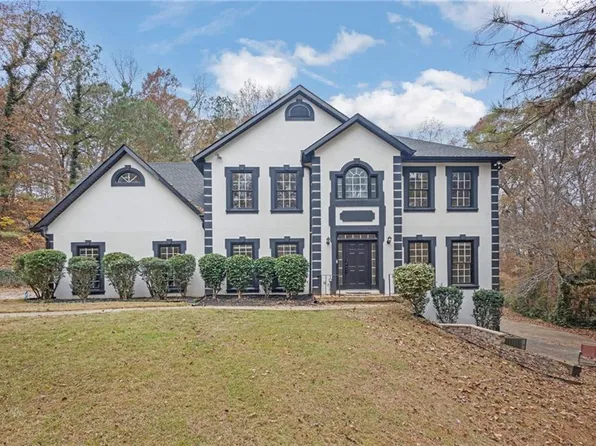 6230 Tennis Dr, Fairburn, GA 30213