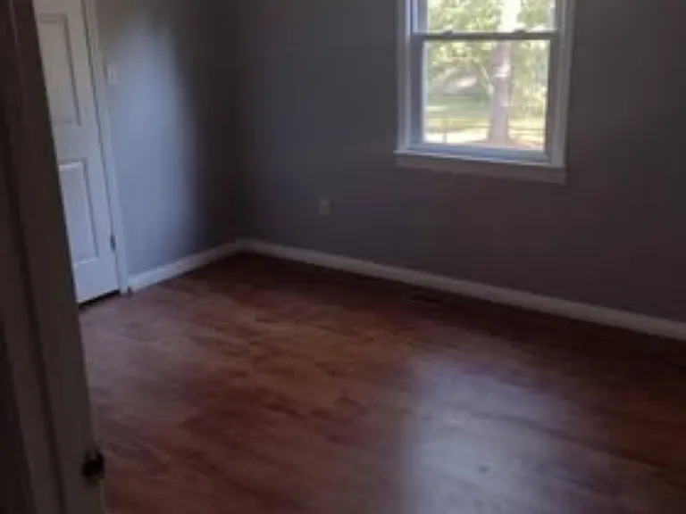 200 Ruth St — Photo 6