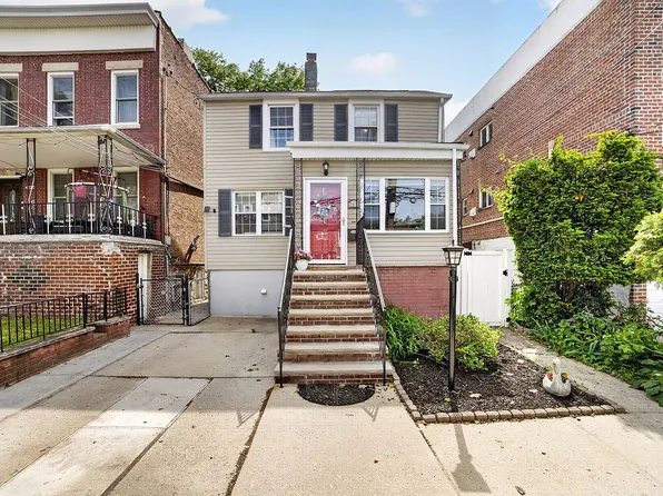 4218 Herkimer Pl, Bronx, NY 10470