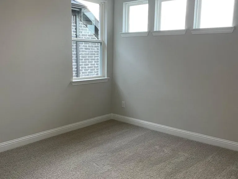 11672 Chepstow Crescent Ct — Photo 15