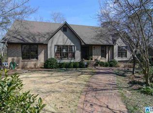 2649 Vesclub Cir, Vestavia, AL 35216