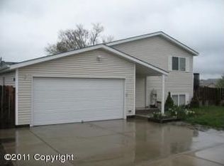 3226 Georgia Cir, Gillette, WY 82718