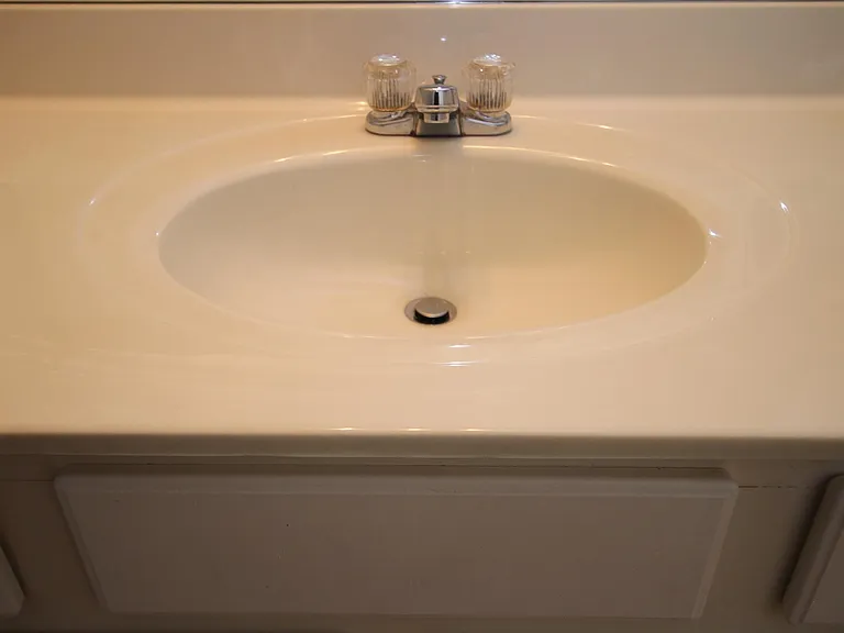 394 Brookview Dr — Photo 13