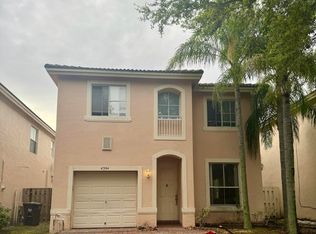 4394 Lake Lucerne Cir, West Palm Beach, FL 33409