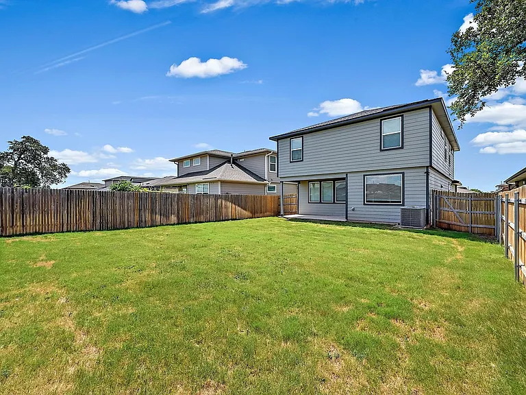 109 Cupreata Ln — Photo 28